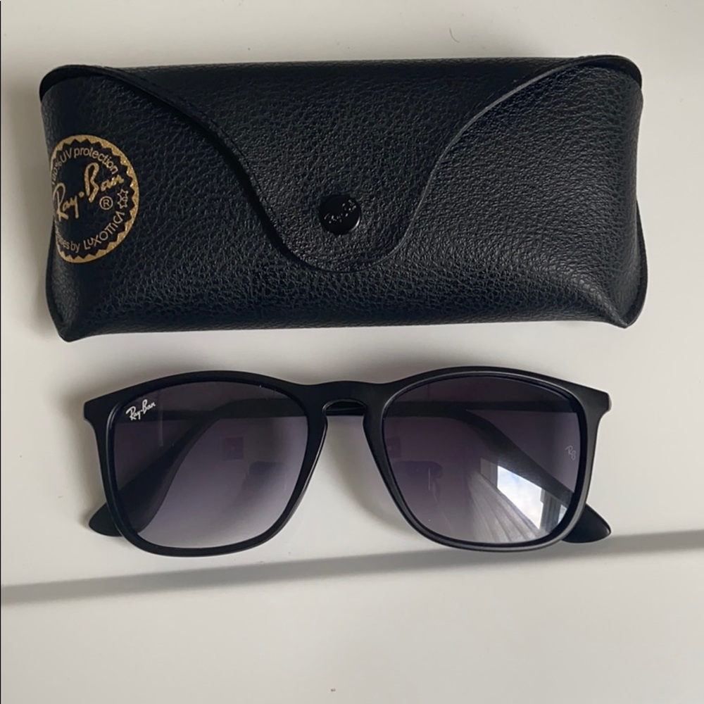 Ray ban sun glasses